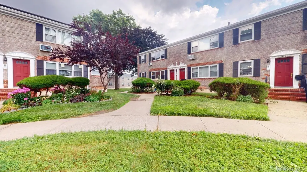 150-28 Jewel AVE #1, Flushing, NY 11367