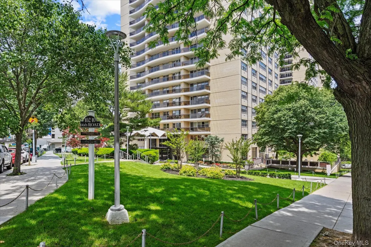 102-10 66th RD #12A, Forest Hills, NY 11375