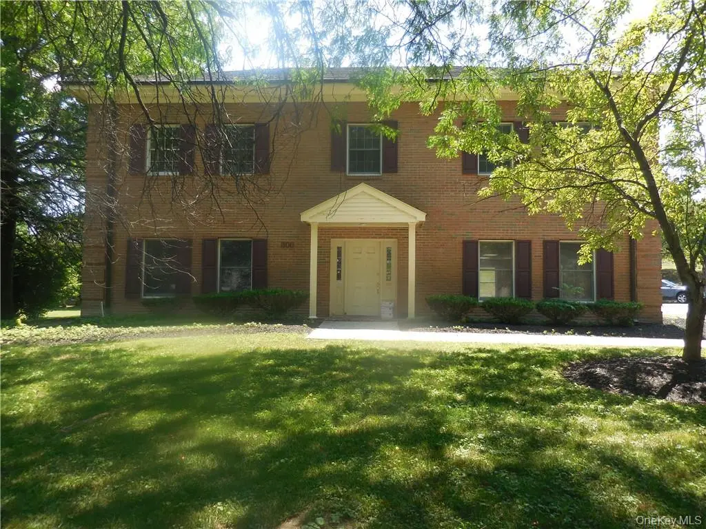 300 Stony Brook CT #SUITE 1, Newburgh, NY 12550