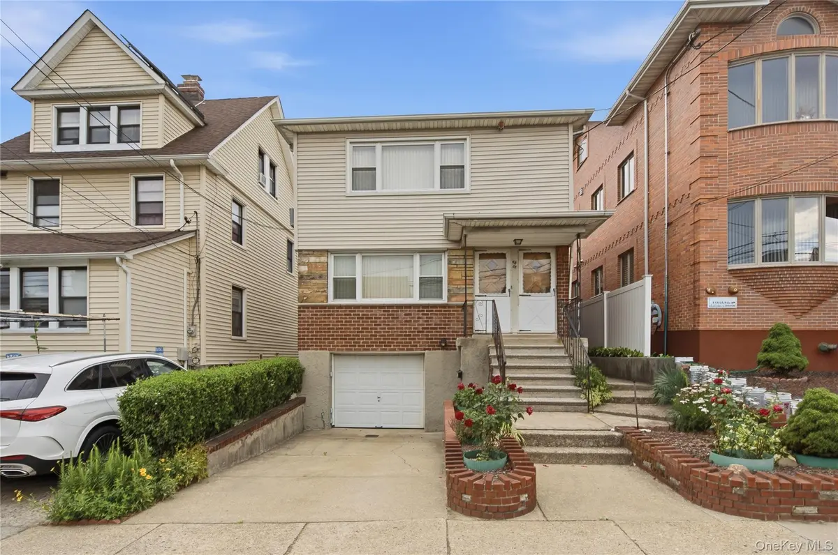 4365 158th ST, Flushing, NY 11358