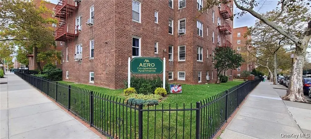 105-38 63rd DR #5-P, Forest Hills, NY 11375