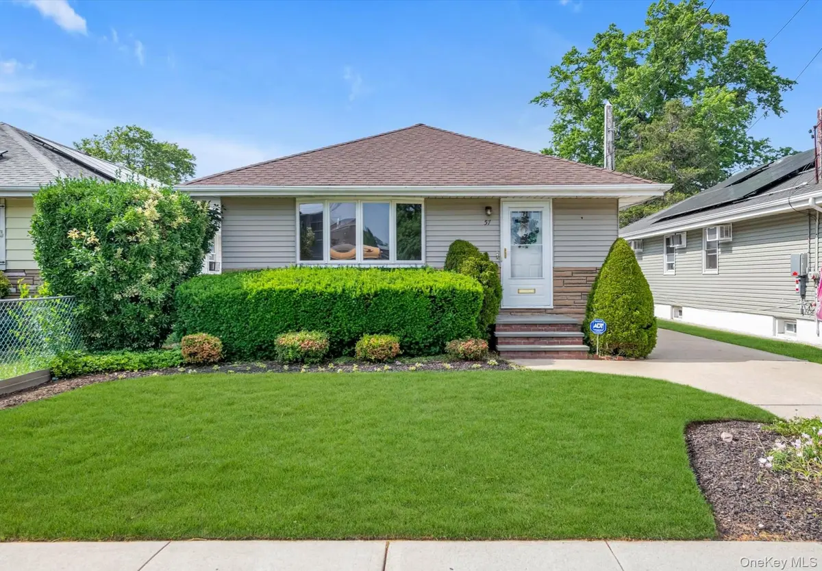57 Lawrence RD, Hempstead, NY 11550