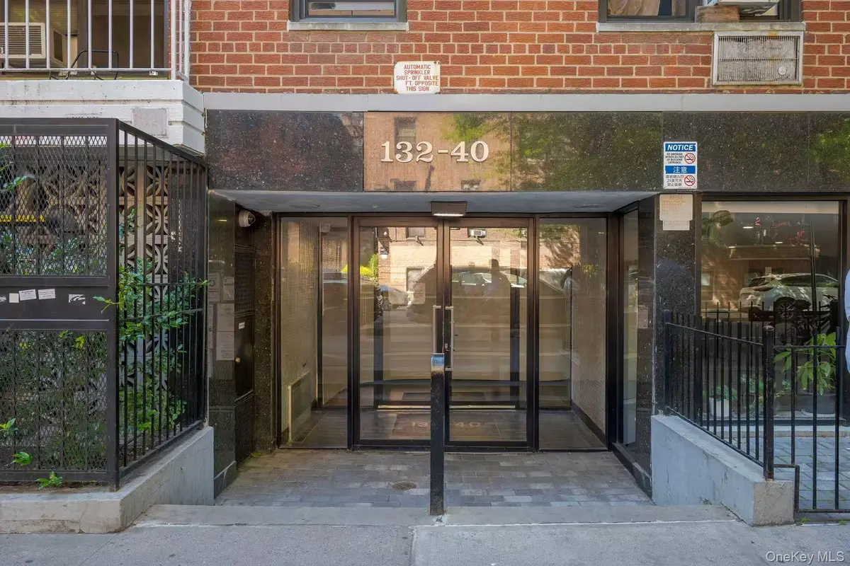 13240 Sanford AVE #3R, Flushing, NY 11355