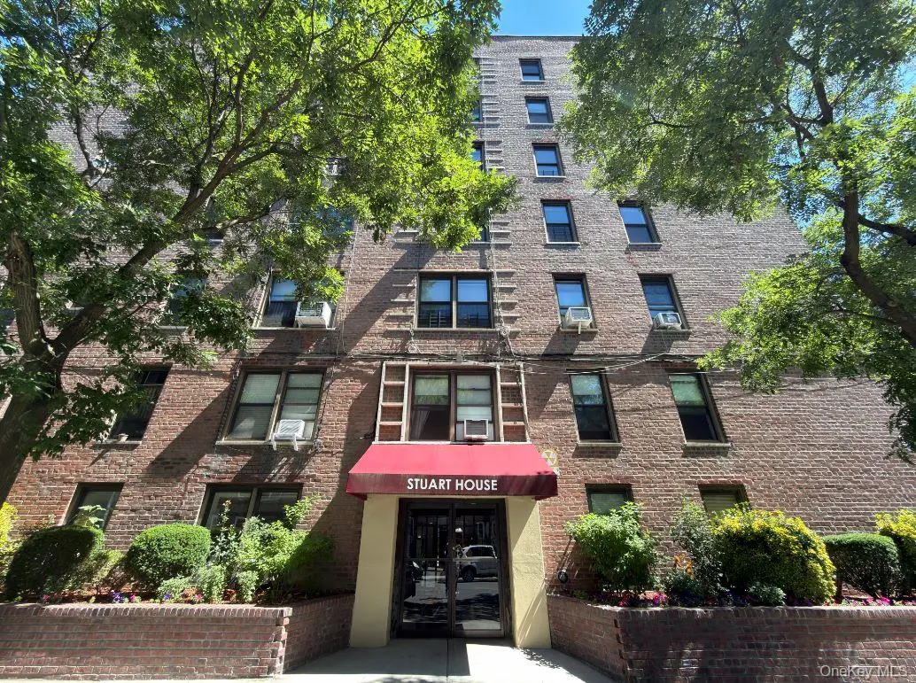 525 W 235th ST #6C, Bronx, NY 10463