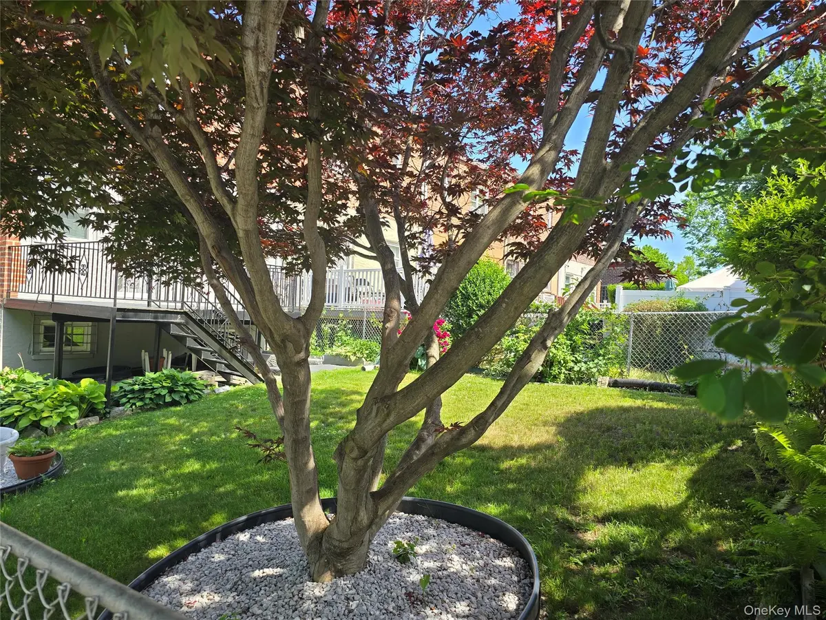 4055 Wickham AVE #1, Bronx, NY 10466