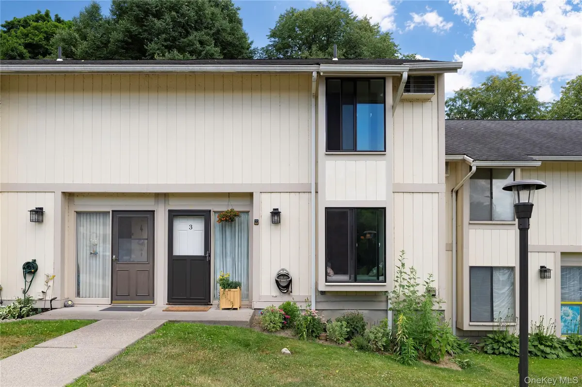 3 Hammond PLZ, Beacon, NY 12508
