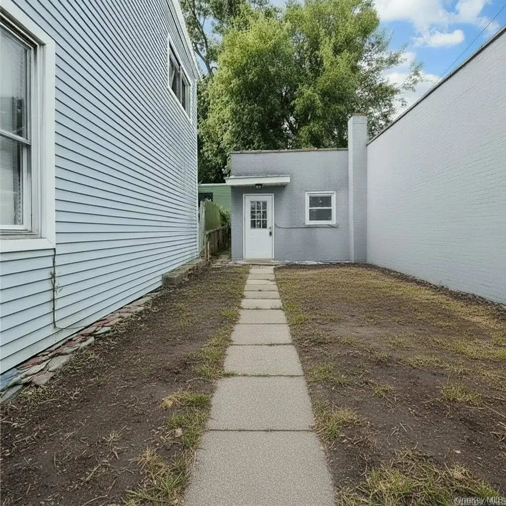 42 Quassaick AVE, New Windsor, NY 12553