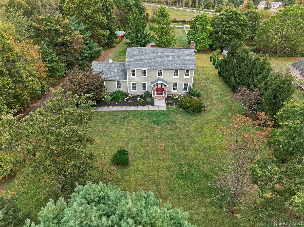 214 DuBois, Gardiner, NY 12561