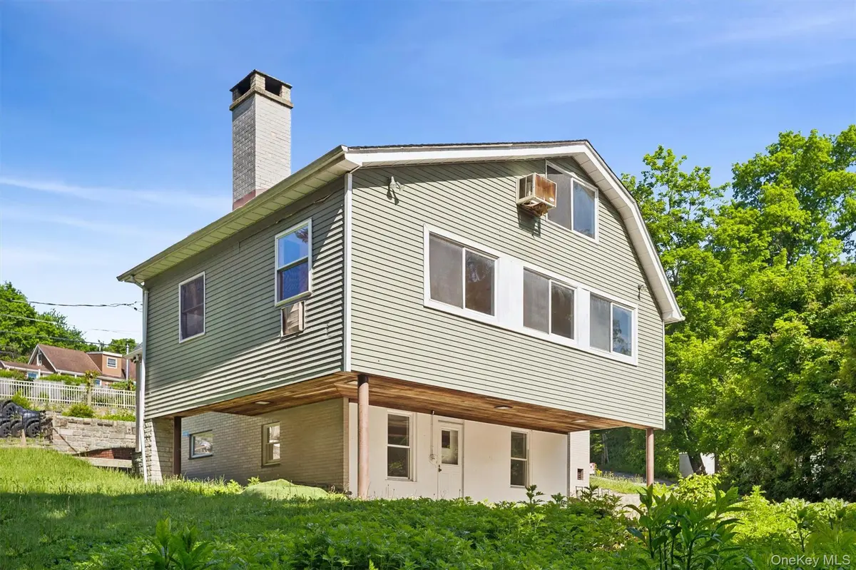 3 Williams ST, Putnam Valley, NY 10579