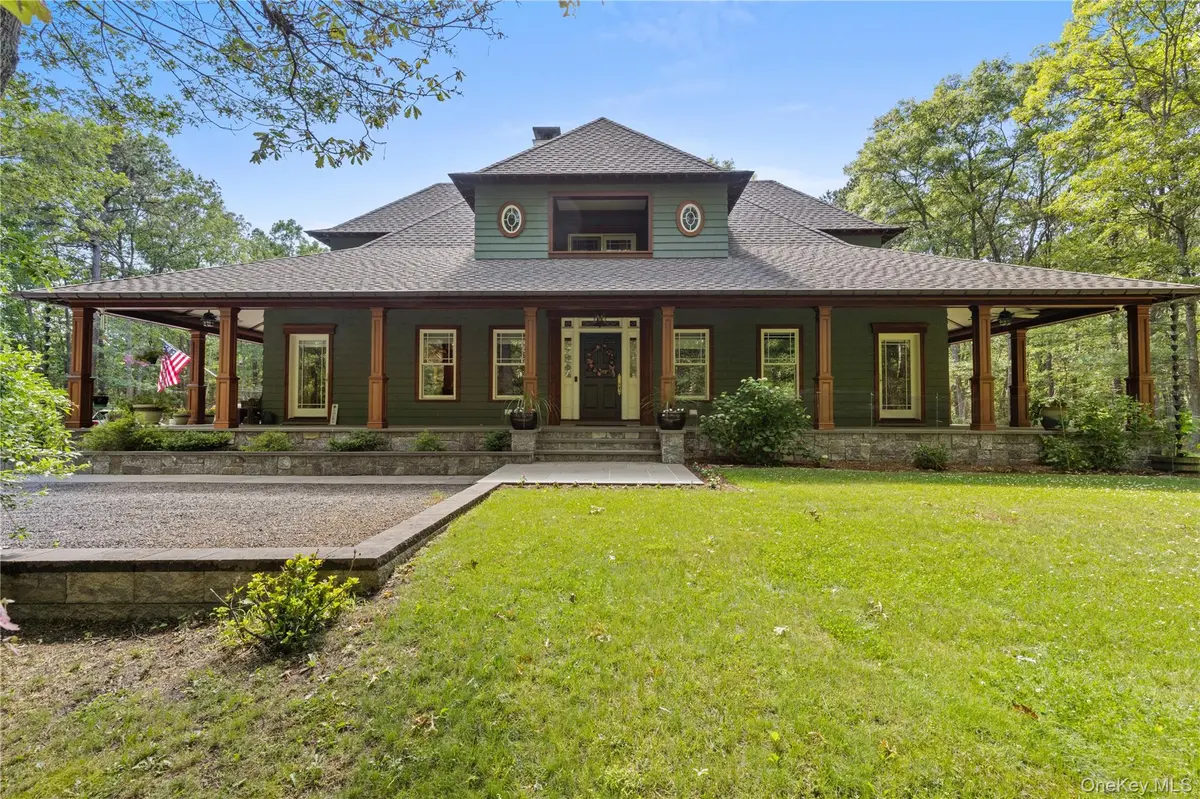 490 Wading River RD, Manorville, NY 11949
