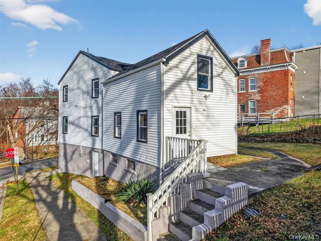 27 Spruce ST, Poughkeepsie, NY 12601