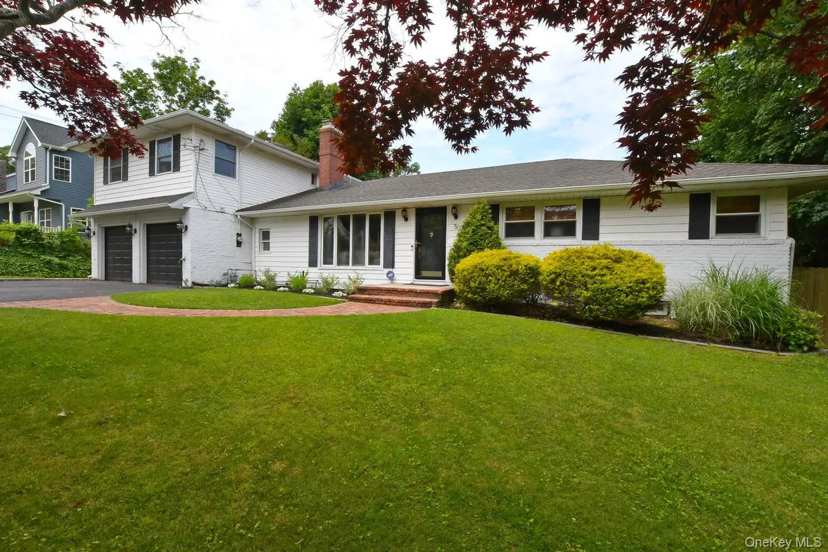 50 Deer DR, Sound Beach, NY 11789