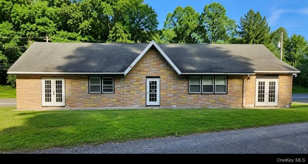 650 N Liberty AVE, Tomkins Cove, NY 10986