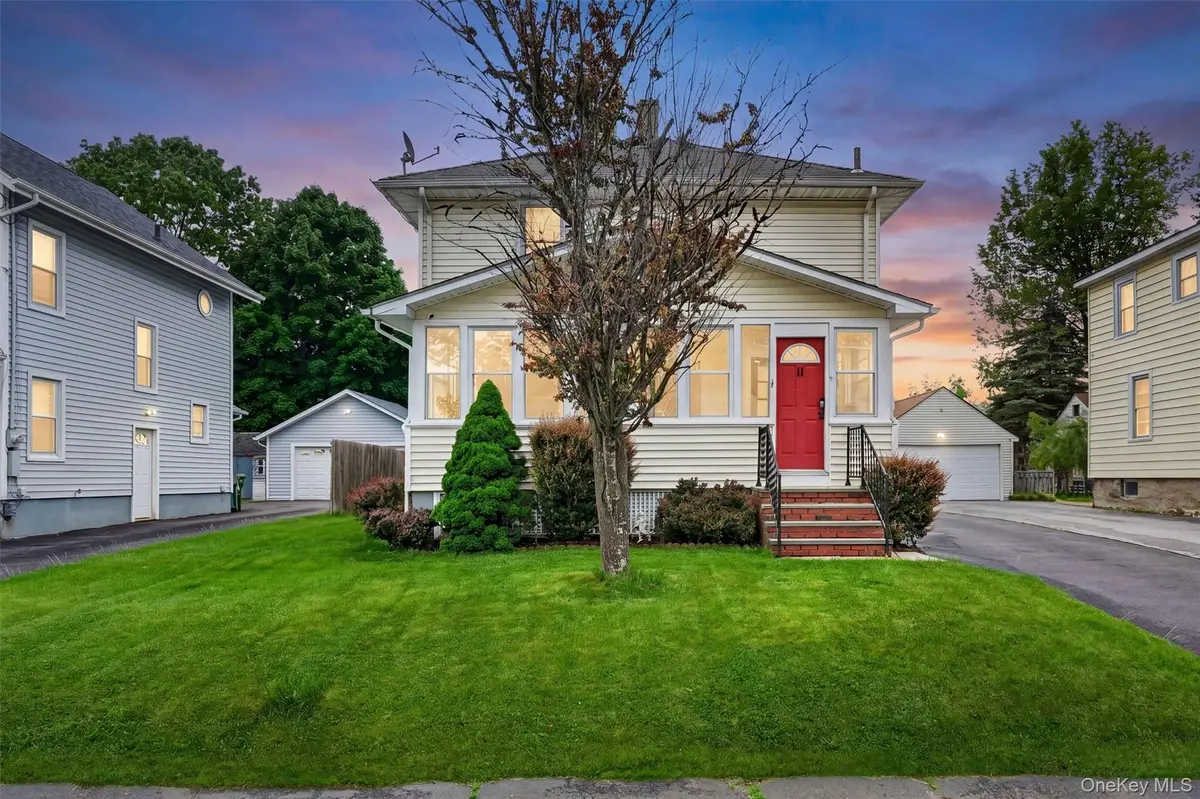 11 Columbia AVE, Middletown, NY 10940