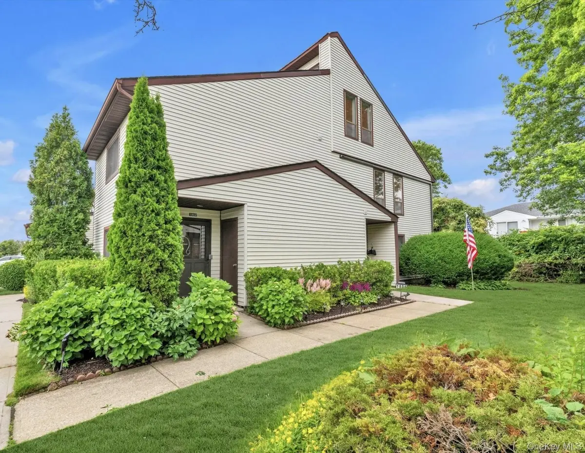 100 Daly BLVD #1802, Oceanside, NY 11572