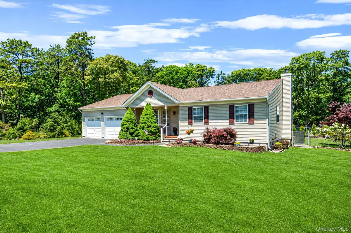 1 Peter ST, Coram, NY 11727
