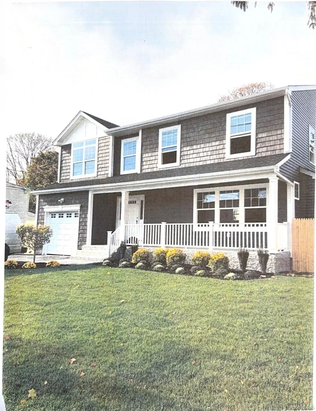 190 Country RD, Medford, NY 11763