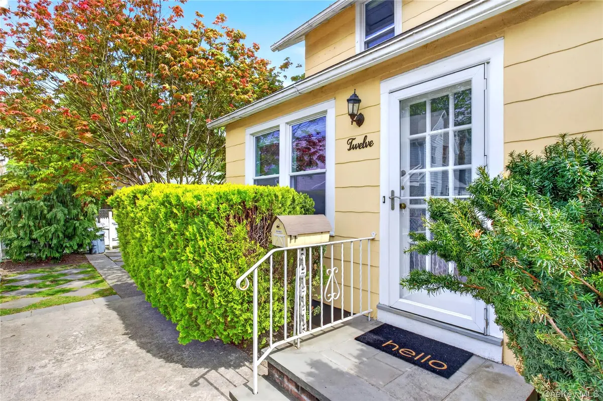 12 Smull, Port Washington North, NY 11050