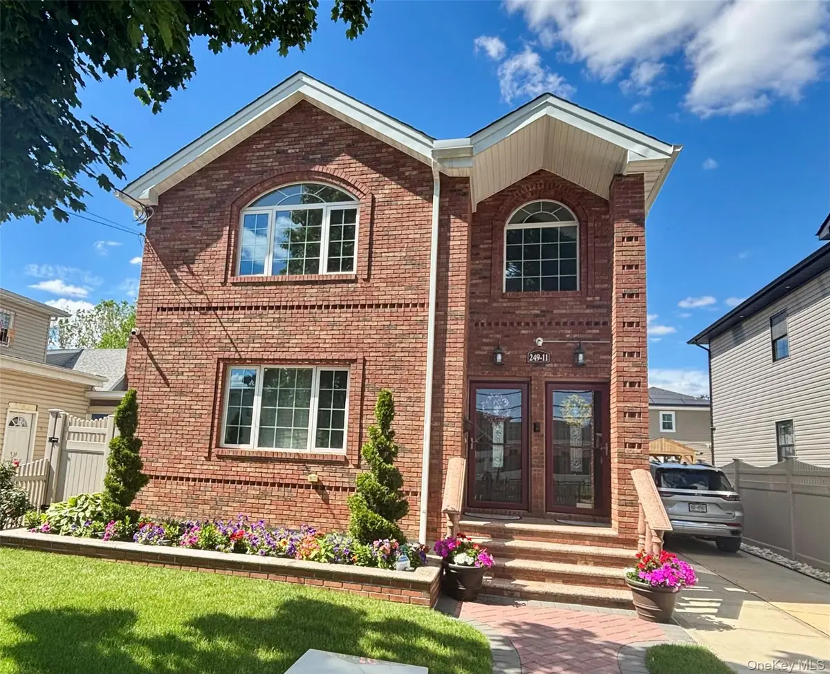 249-11 147th RD #2nd Floor, Rosedale, NY 11422