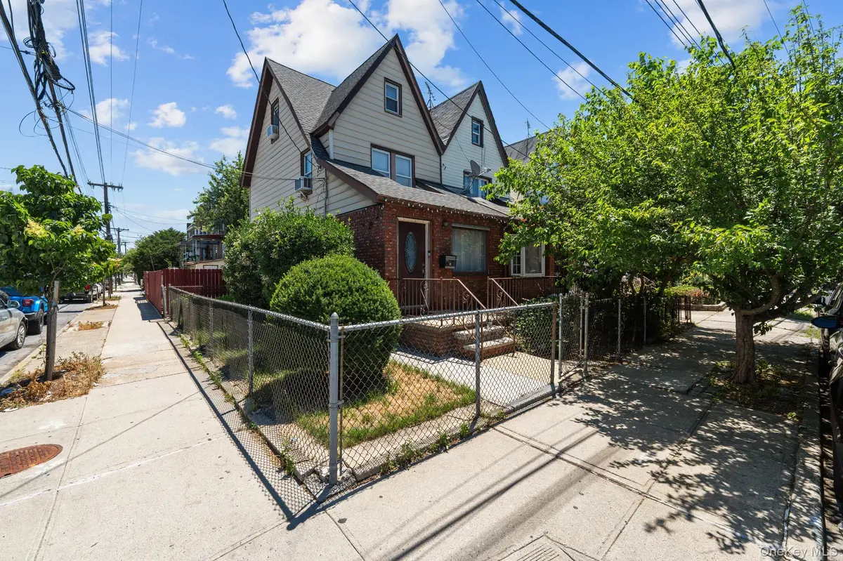 1511 E 51st ST, Brooklyn, NY 11234