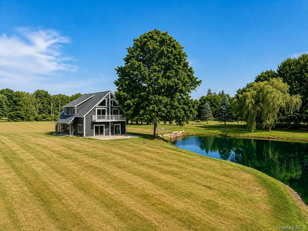 3358 New Prospect RD, Pine Bush, NY 12566