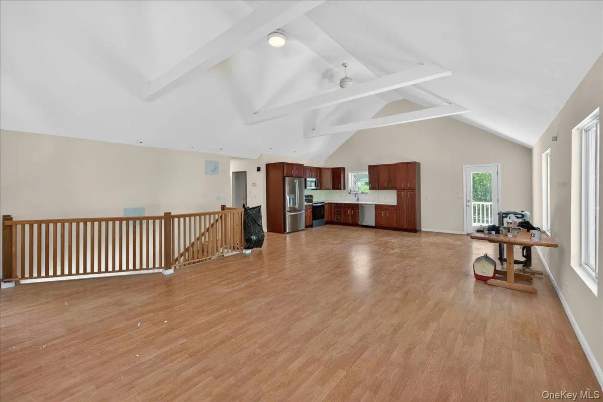 52 Victory AVE, Shirley, NY 11967