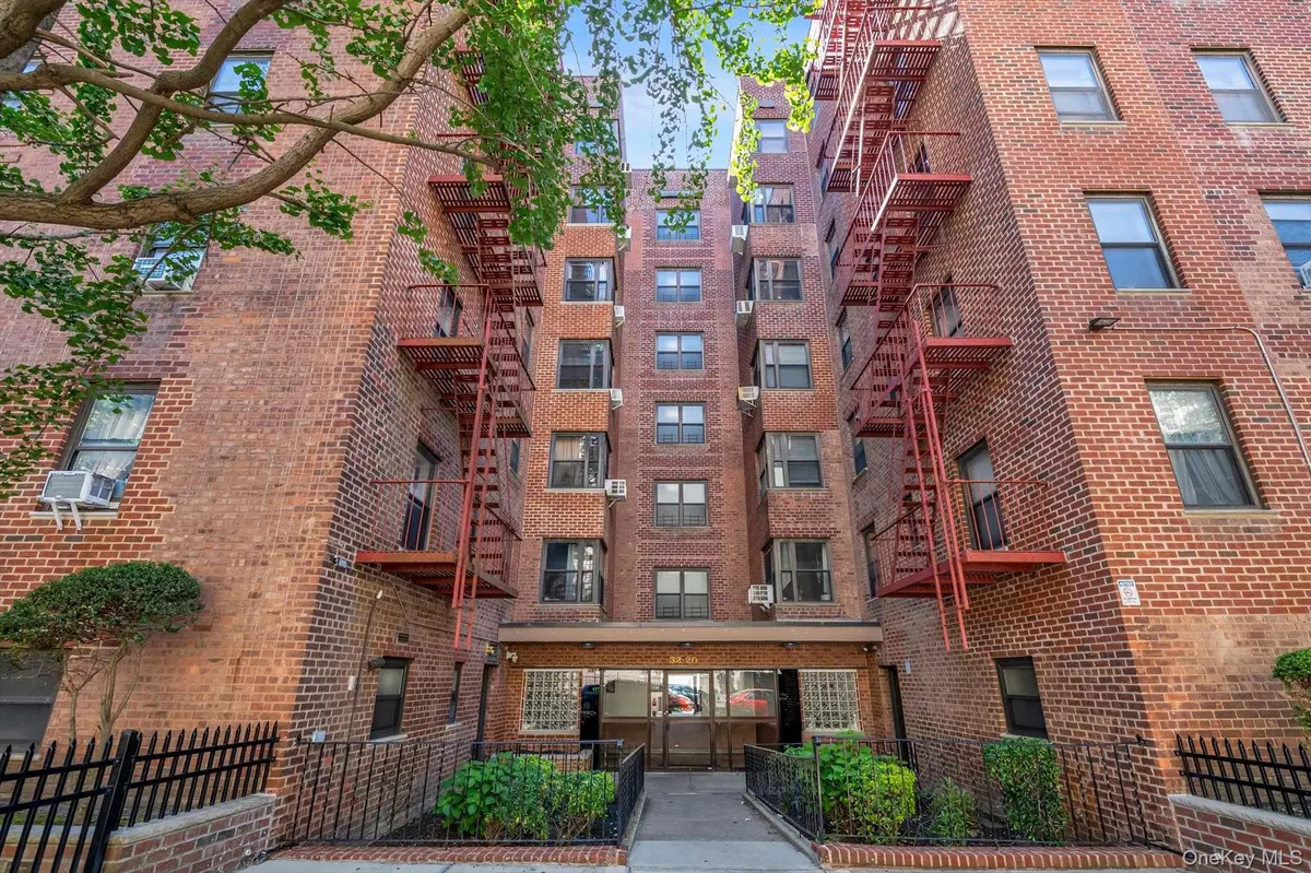 32-20 89th ST #108, East Elmhurst, NY 11369