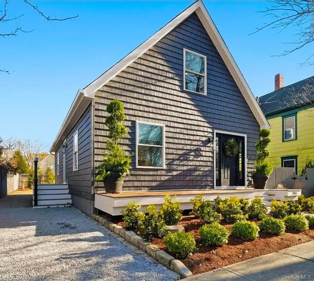 336 2ND ST, Greenport, NY 11944