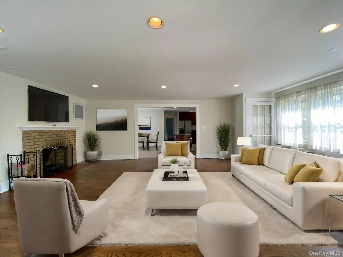 27 Grand BLVD #A, Scarsdale, NY 10583