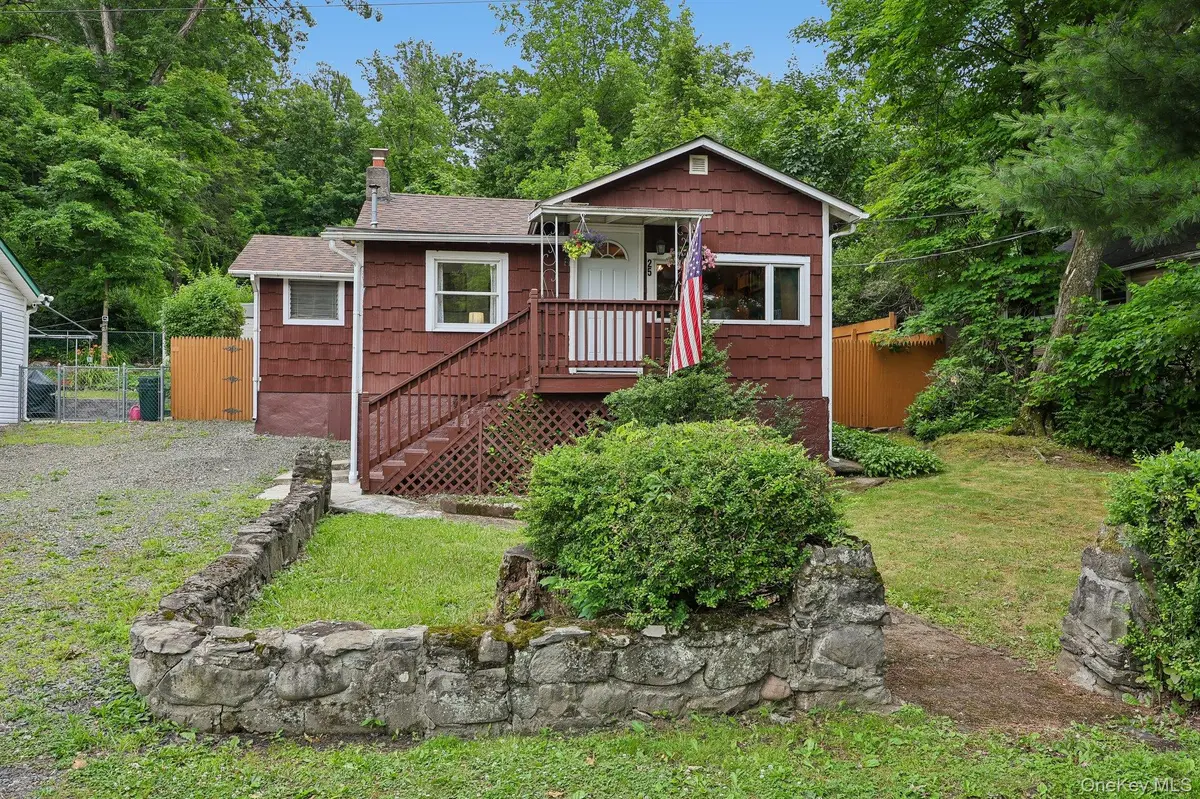 25 Sylvan TRL, Monroe, NY 10950