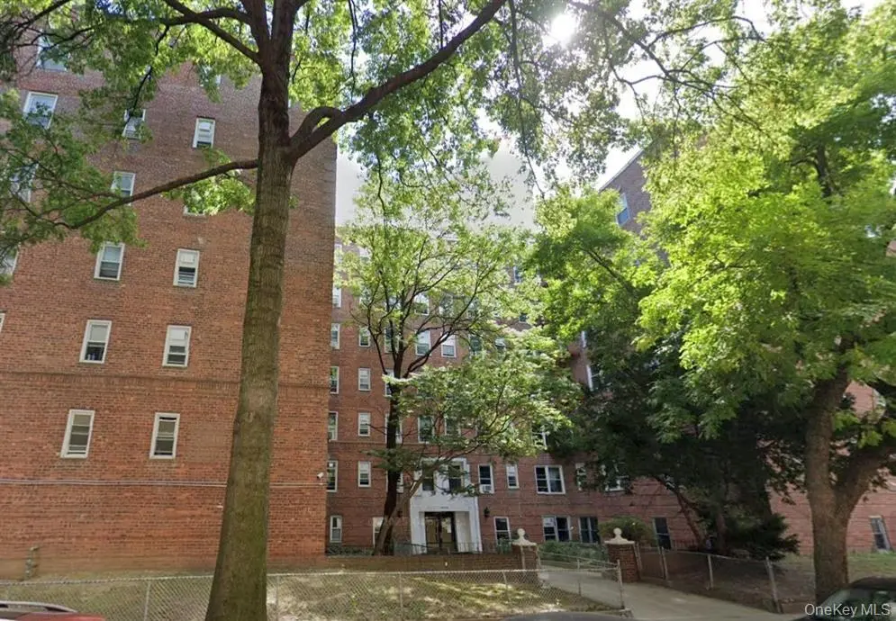14444 41st AVE #4C, Flushing, NY 11355