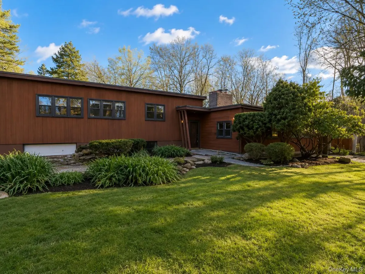 173 Old Nyack TPKE, Spring Valley, NY 10977