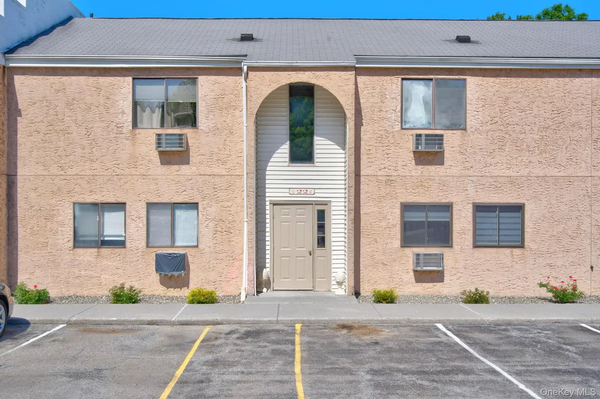 22 Scarborough LN #D, Wappingers Falls, NY 12590