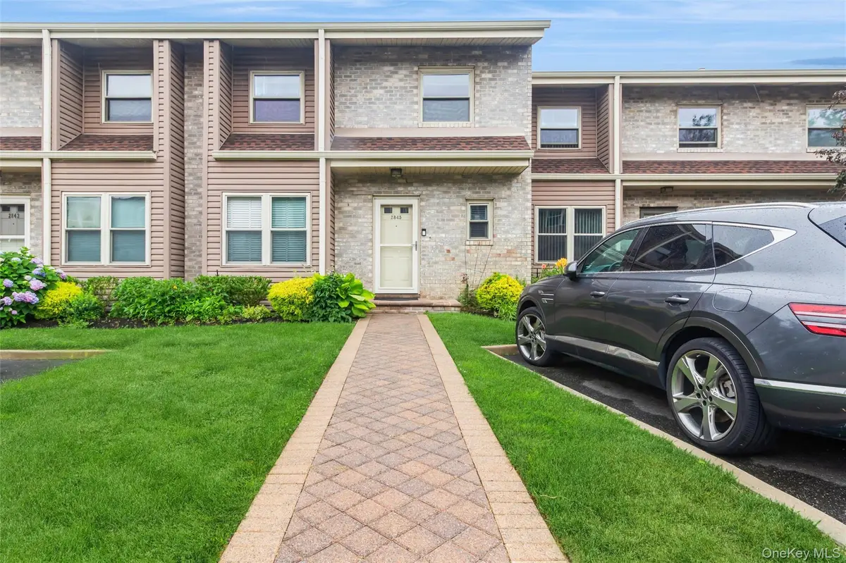 2845 Nicole CT, Oceanside, NY 11572