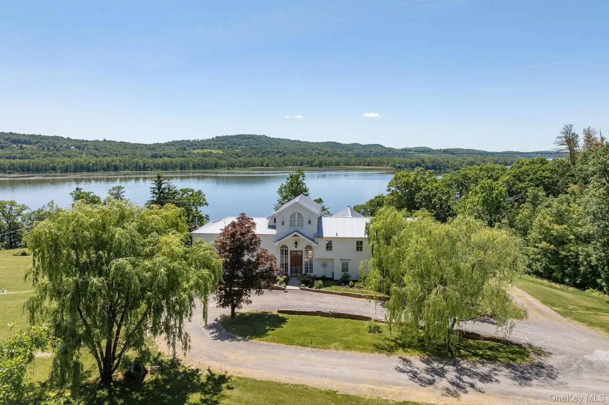 216 Route 385, Catskill, NY 12414