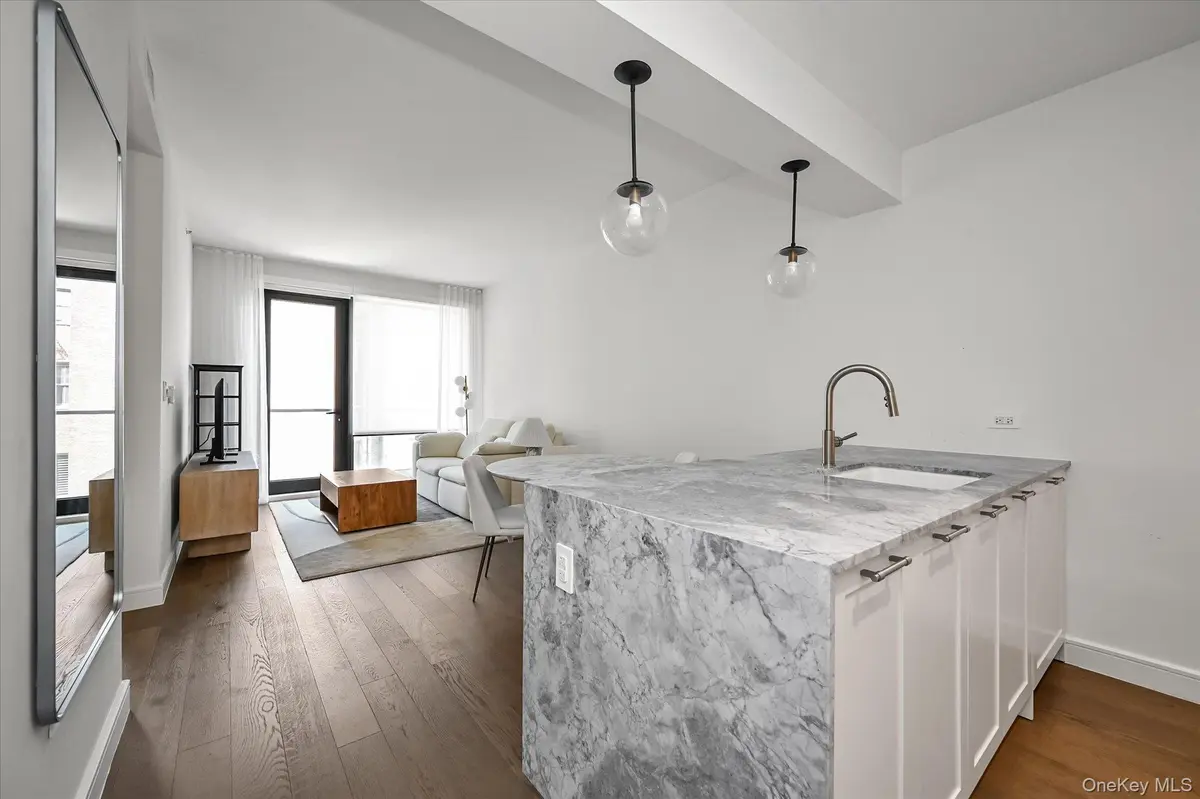 107-06 Queens BLVD #8D, Forest Hills, NY 11375