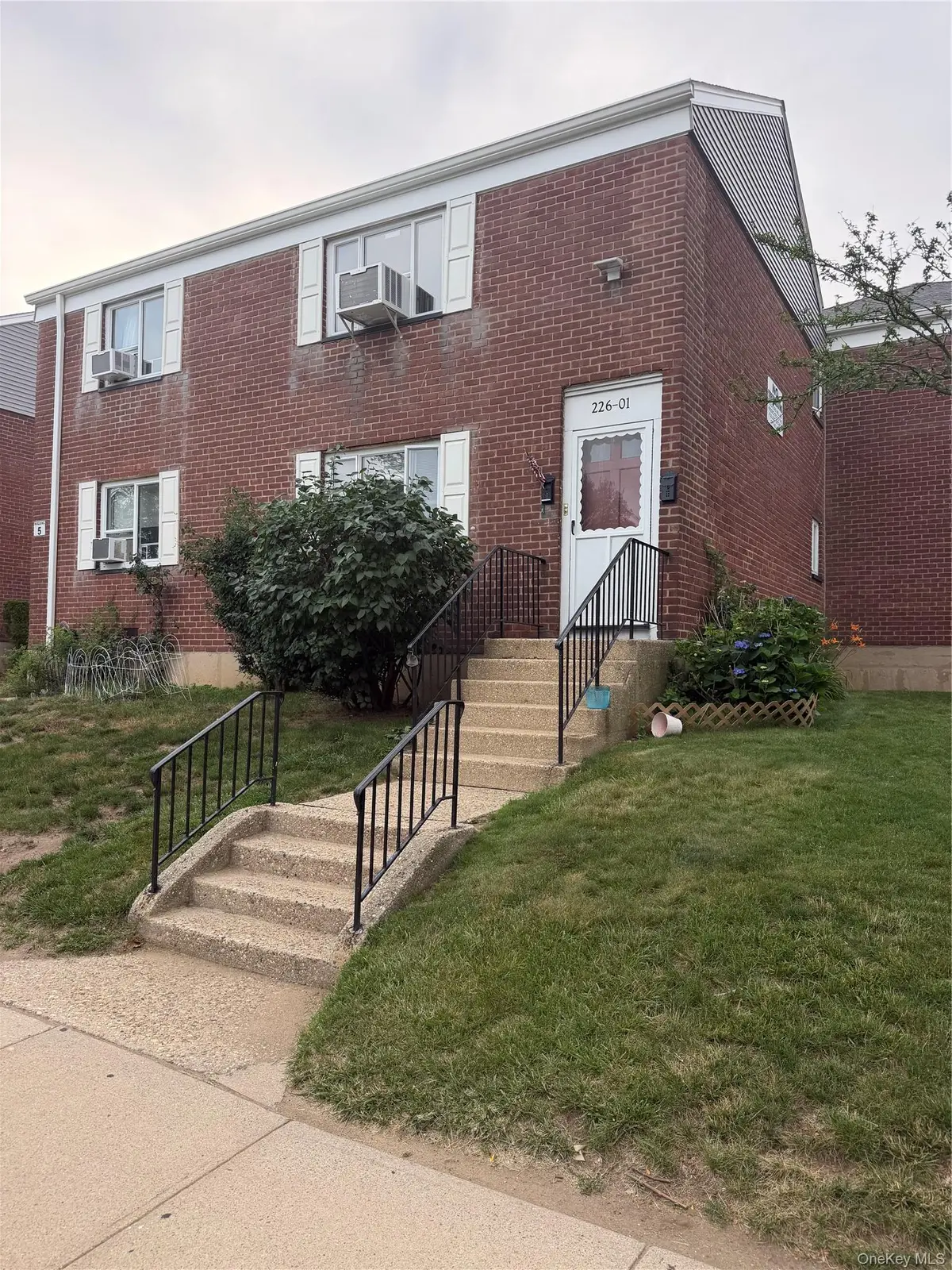 226-01 Hillside AVE #52, Queens Village, NY 11427