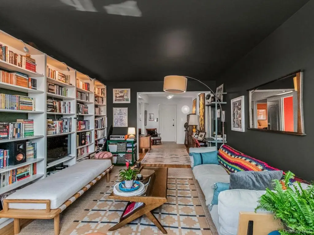 3840 Greystone AVE #6P, Bronx, NY 10463