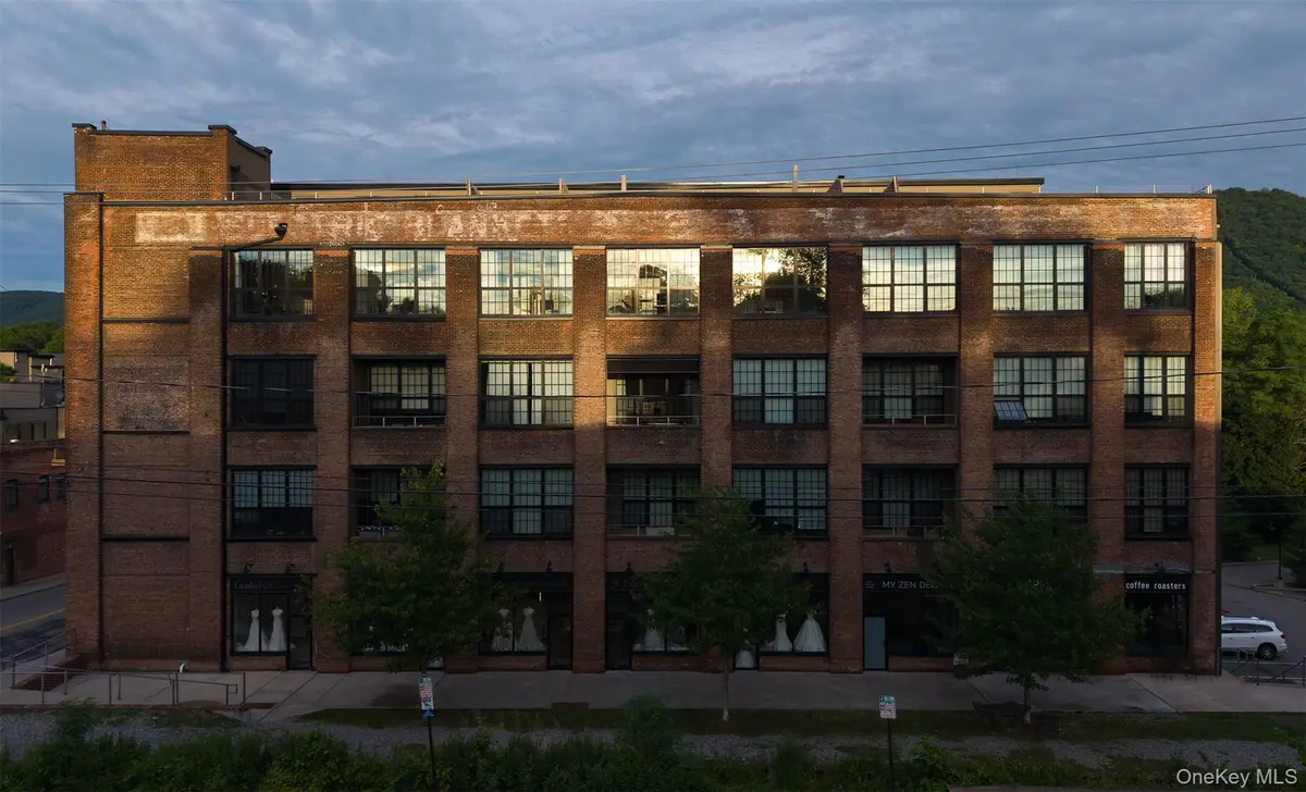 1 E Main ST #402, Beacon, NY 12508