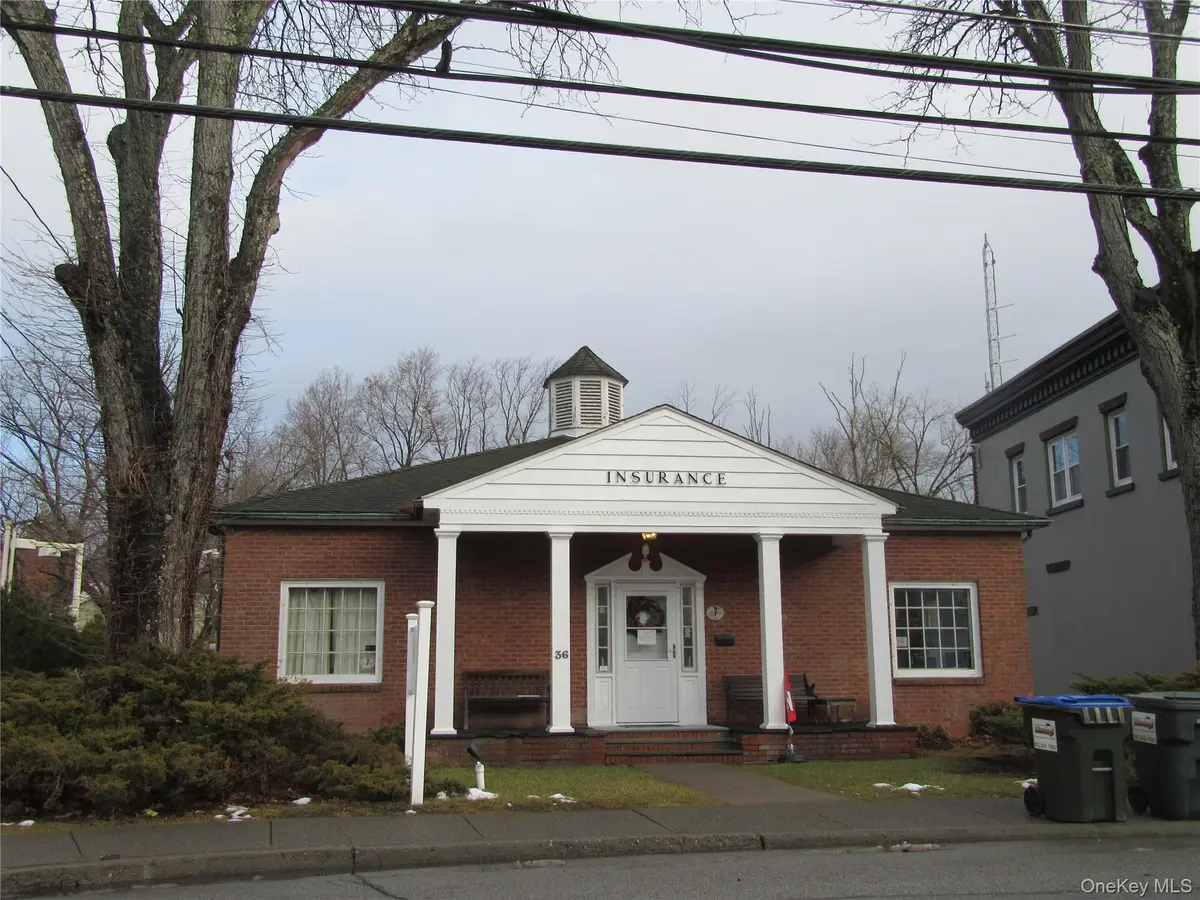 36 E Main ST, Washingtonville, NY 10992