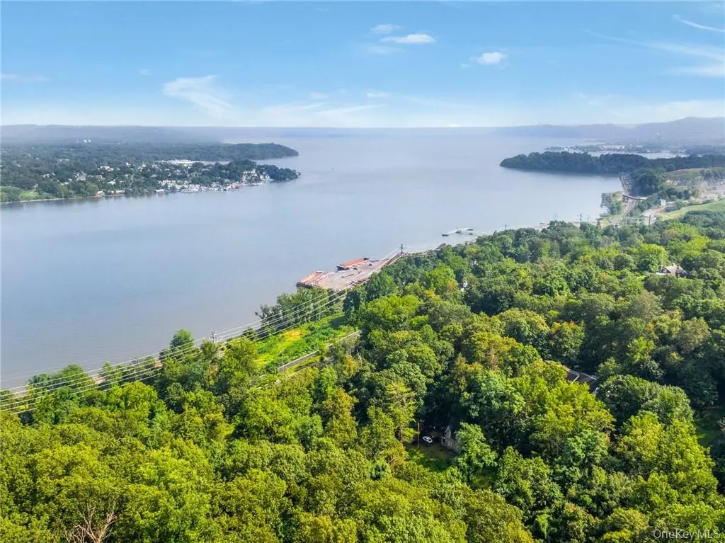 3 Katavolos Drive /160-162 Mott Farm RD, Tomkins Cove, NY 10980