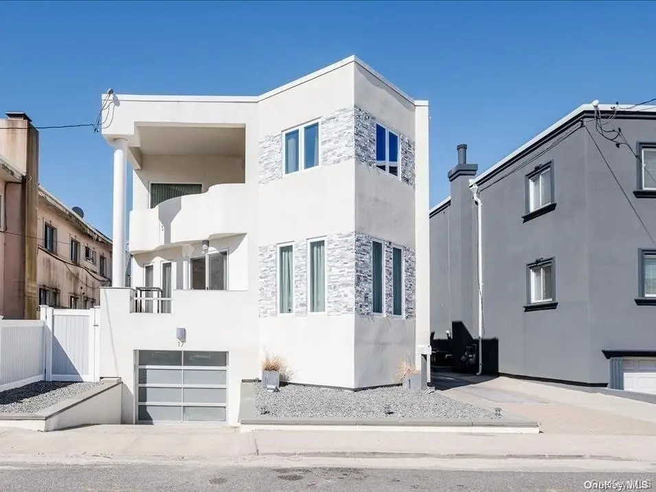 17 New York AVE #House, Long Beach, NY 11561