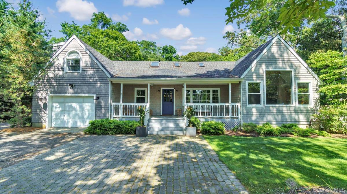 18 Bay View RD, Southampton, NY 11968
