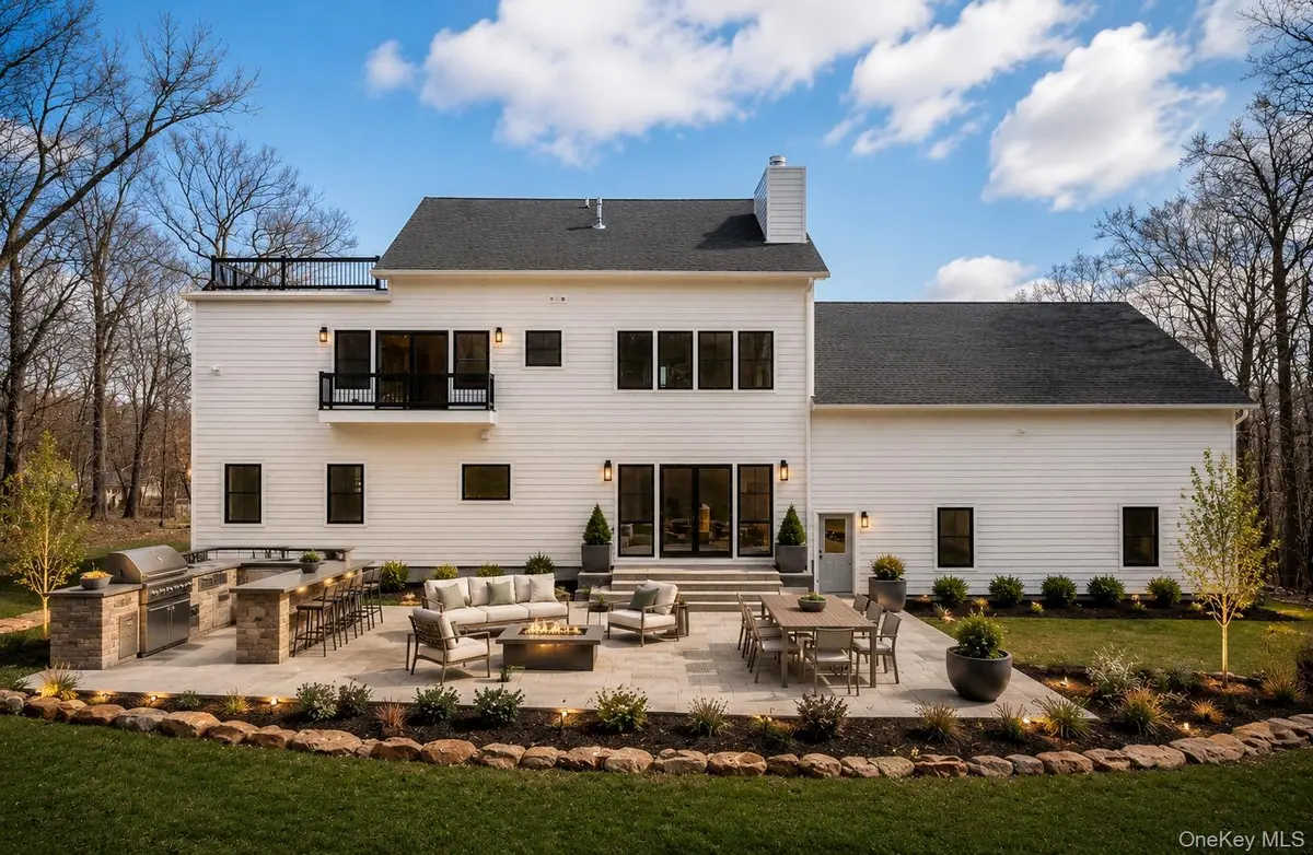 133 W Mombasha RD, Monroe, NY 10950