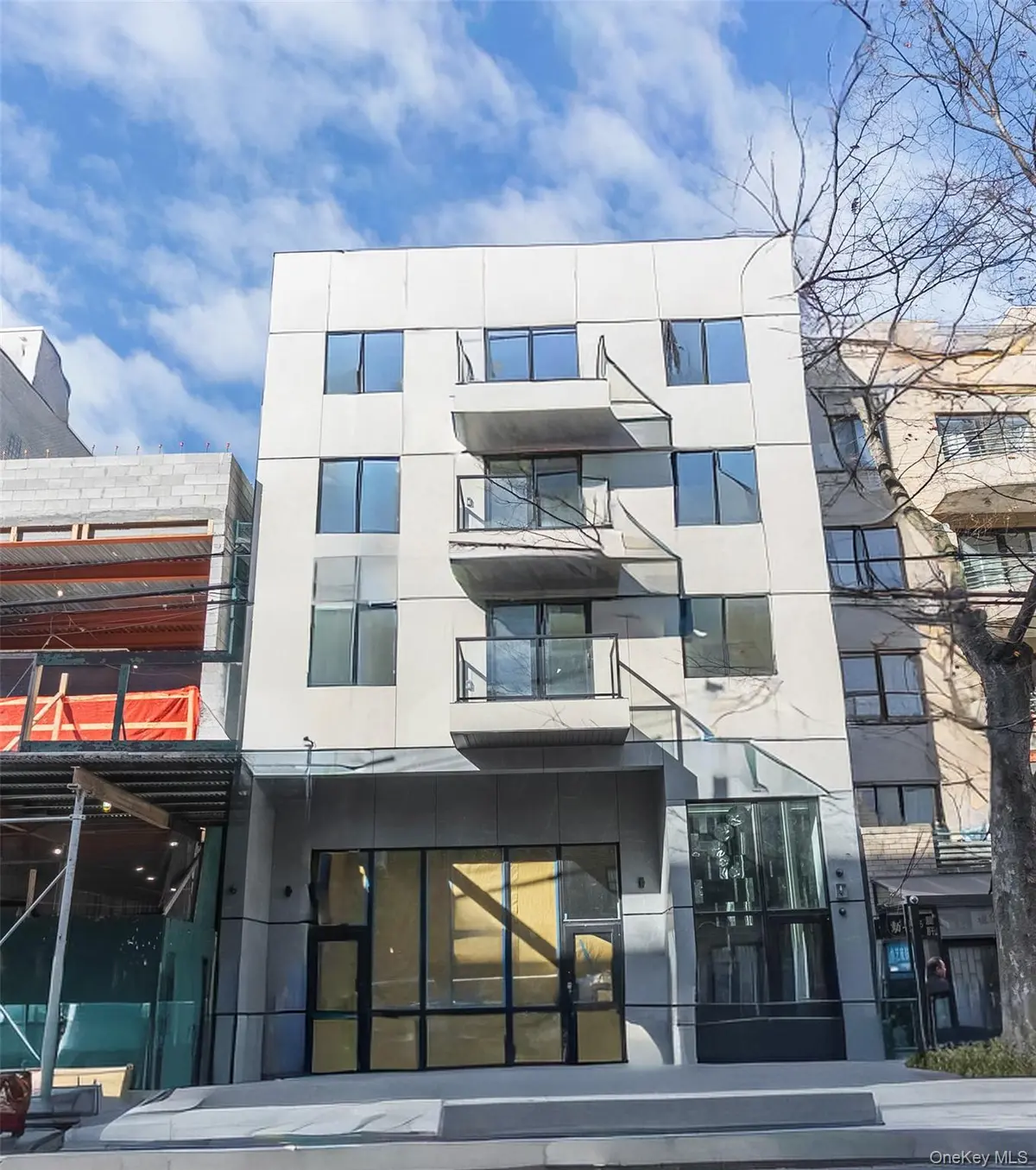 132-55 41 RD #3B, Flushing, NY 11355