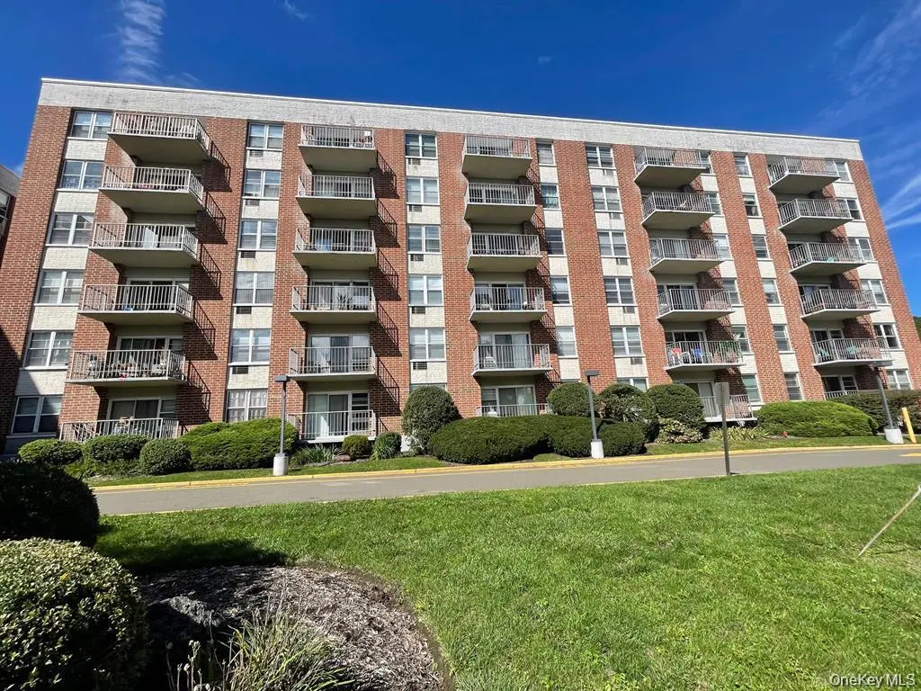 35 Park AVE #6G, Suffern, NY 10901
