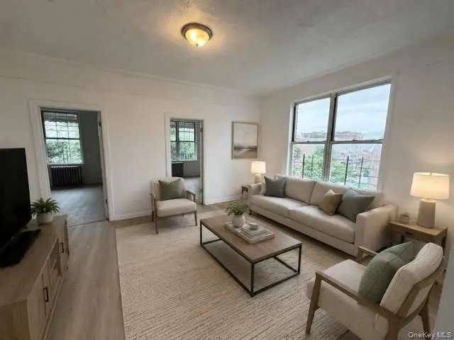 1963 Pilgrim AVE, Bronx, NY 10461