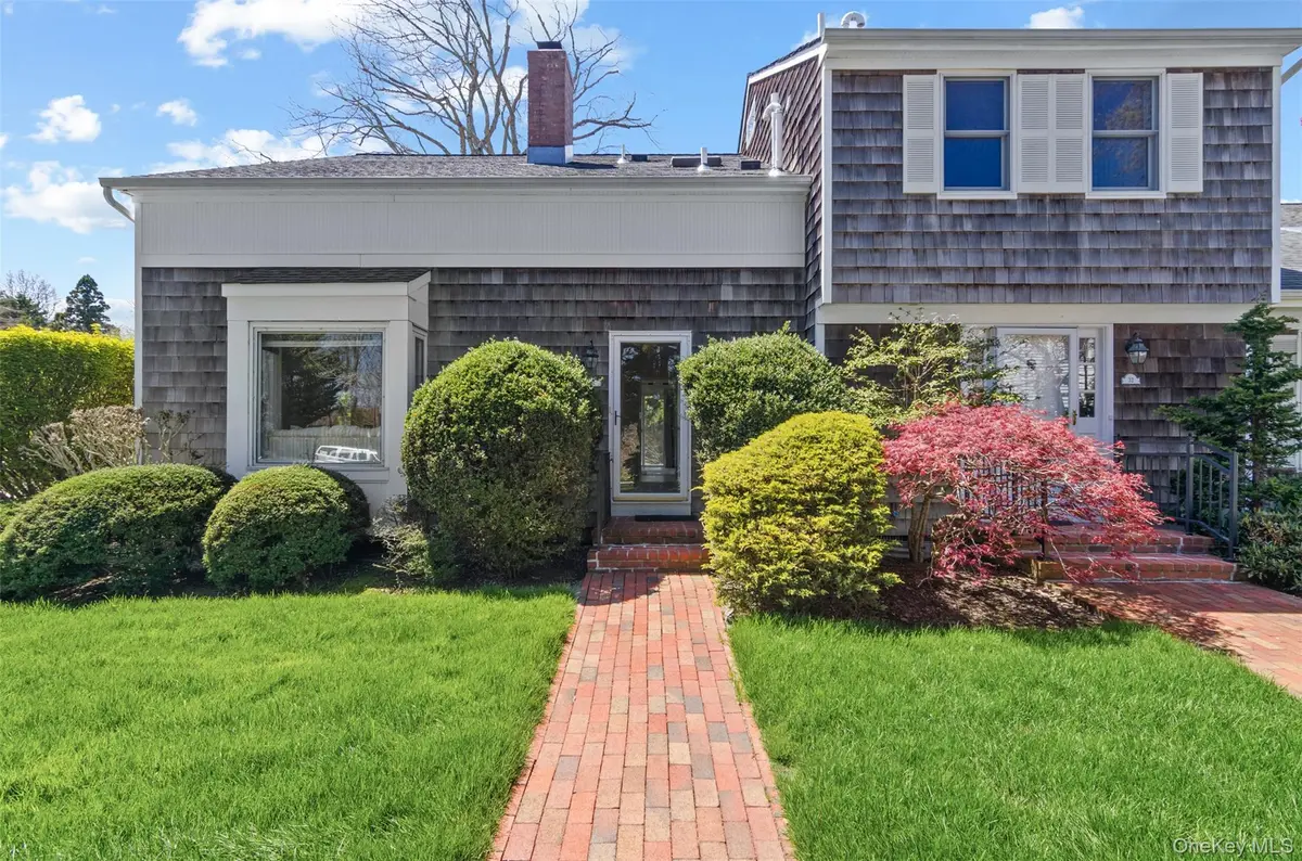 570 Hampton RD #31, Southampton, NY 11968