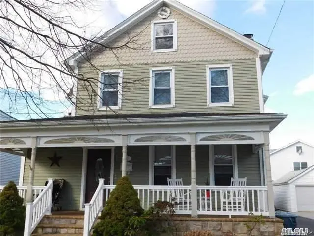 232 Cleveland AVE, Mineola, NY 11501