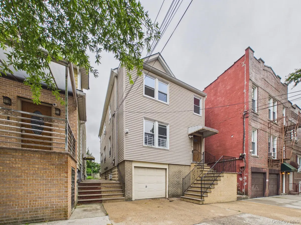 2858 E 197th ST, Bronx, NY 10461